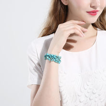 Cargar imagen en el visor de la galería, Clustered Turquoise Stretch Bracelet