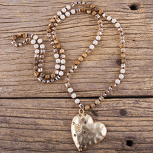 Cargar imagen en el visor de la galería, Crystal-Knotted-Metal-Heart-Pendant-Necklace.jpg