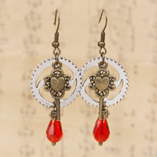 Cargar imagen en el visor de la galería, Heart Key Drop Earrings